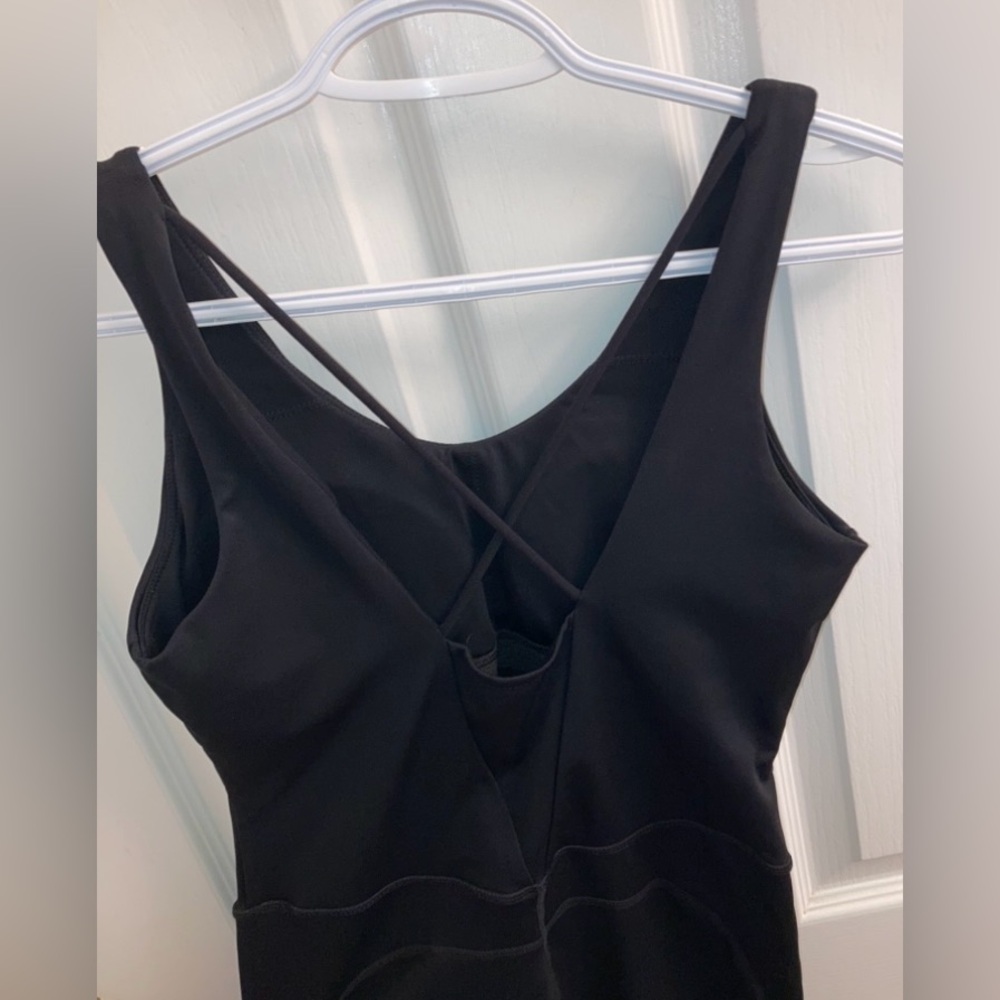 NEW Jumpsuit exercise one piece sleeveless flattering black bodysuit w/ bra - Picture 6 of 7
